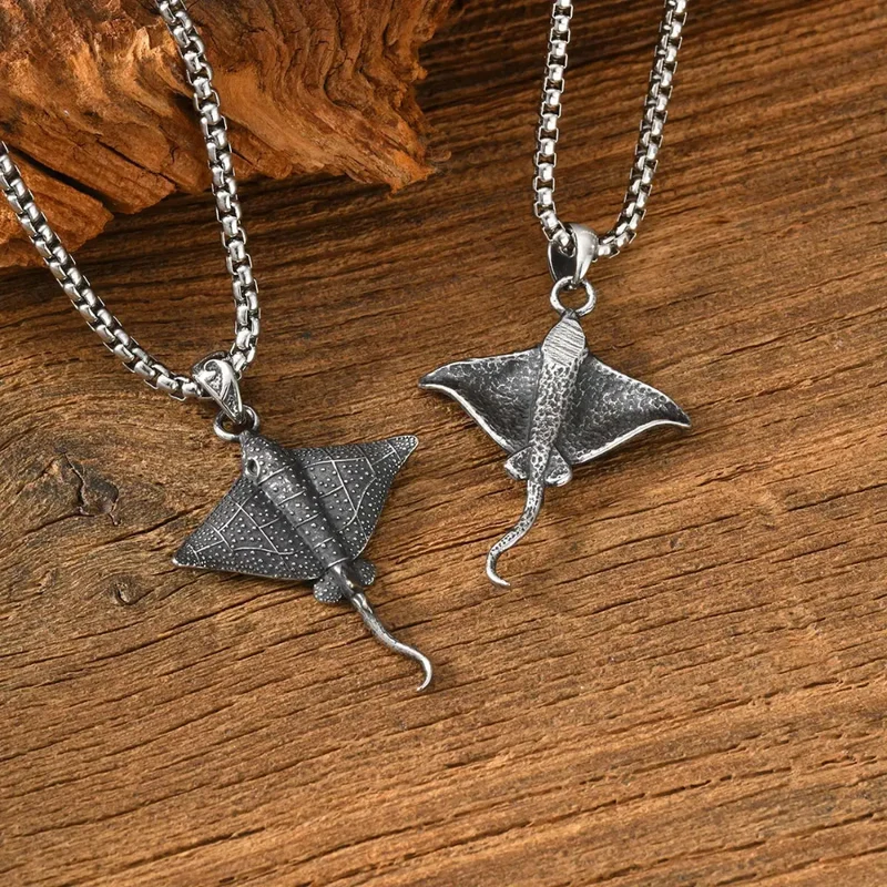 Collier Pendentif Raie Manta