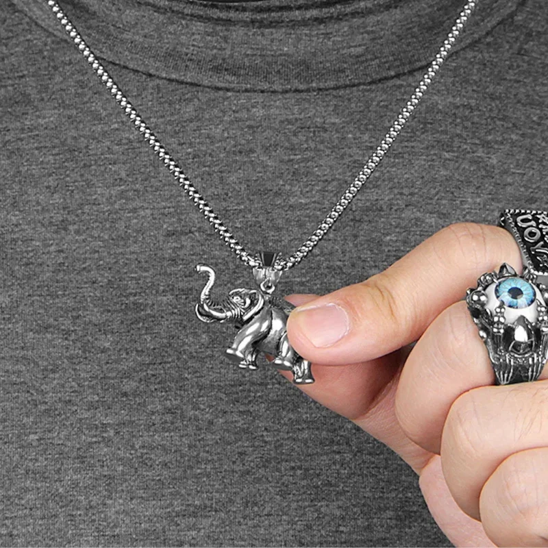 Collier pendentif Éléphant