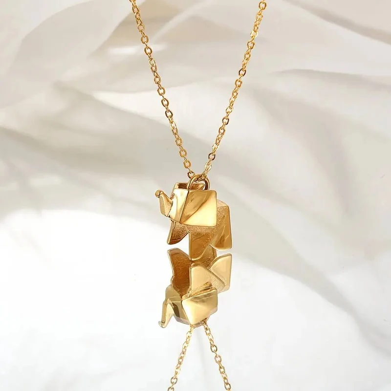 Collier Éléphant Design
