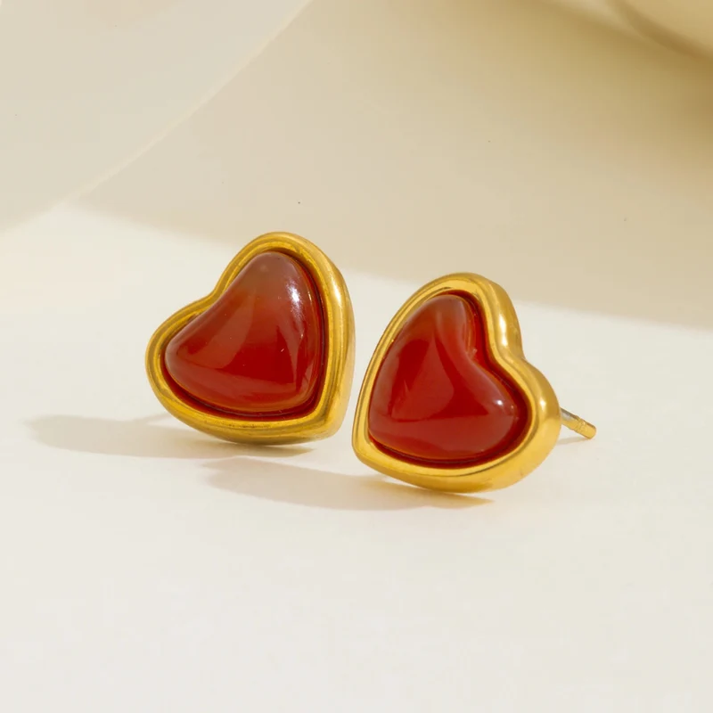 Boucles d'Oreilles Coeur Résine Rouge