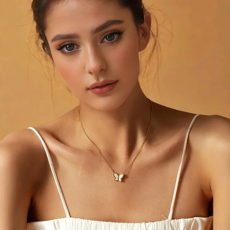 Collier Papillon Nacre