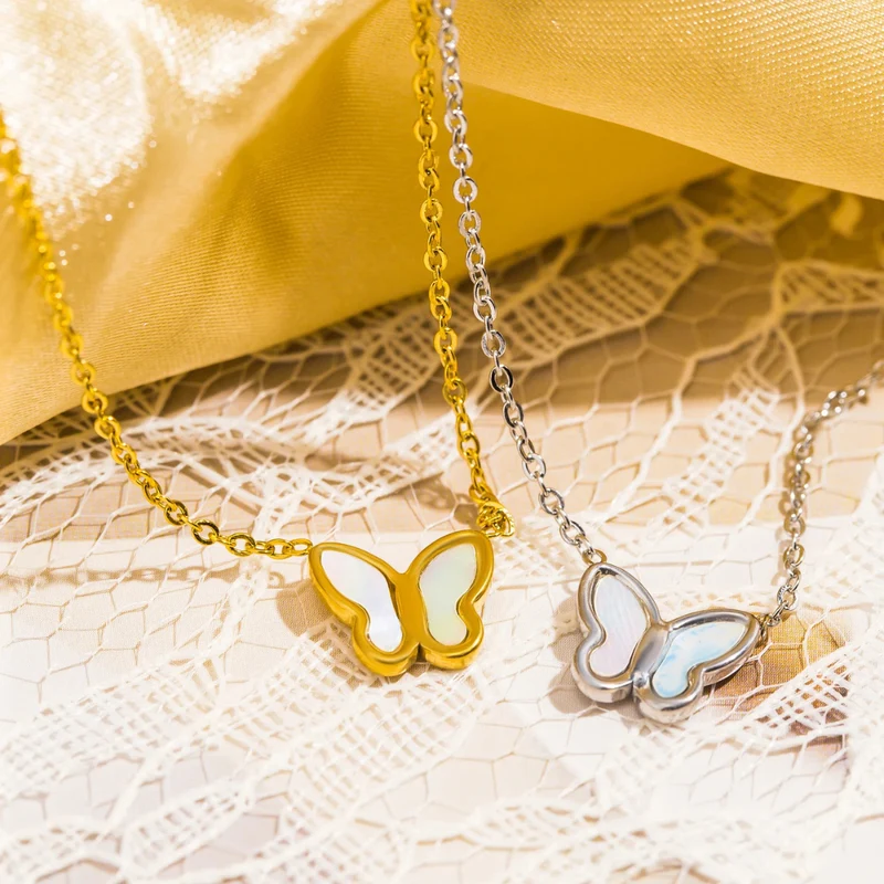 Collier Papillon Nacre