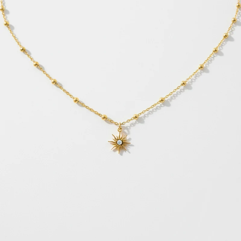Collier Fleur De Soleil Orné De Strass