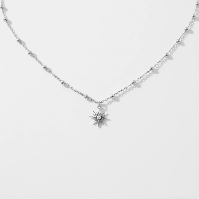 Collier Fleur De Soleil Orné De Strass