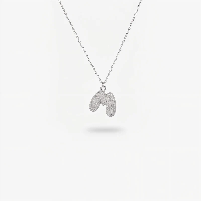 Collier en lettre bubble strass