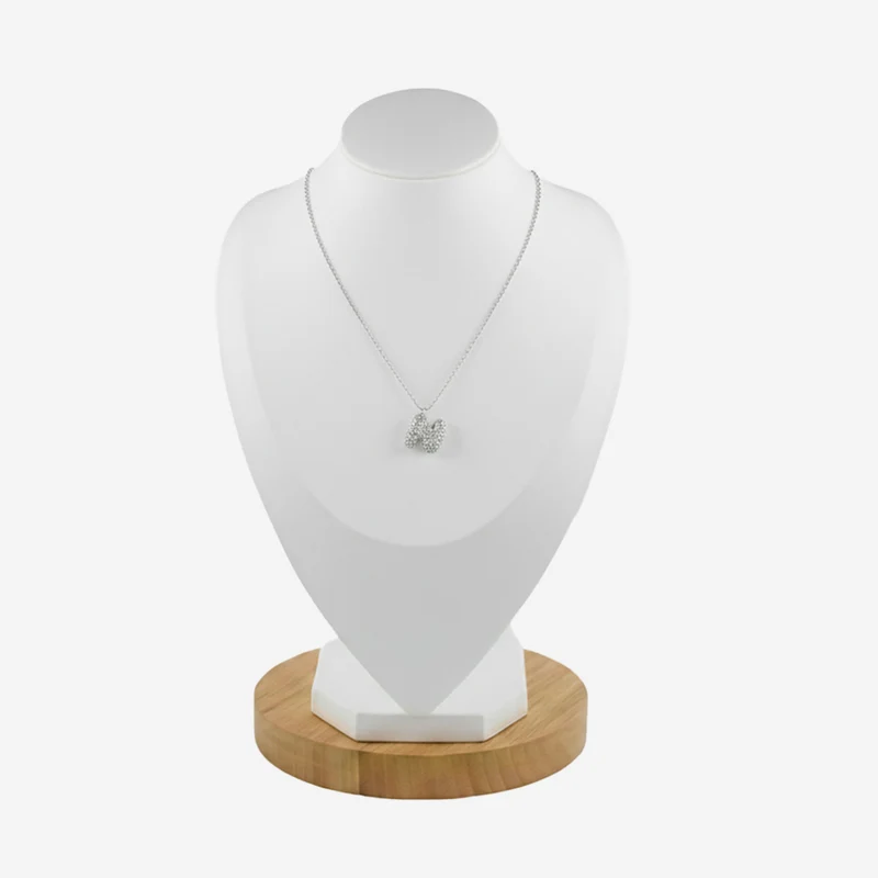 Collier en lettre bubble strass