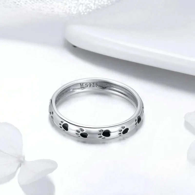Bague Patte de Chien Élégante