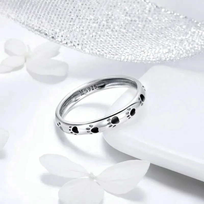 Bague Patte de Chien Élégante