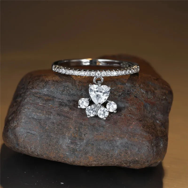 Bague Patte de Chien Strass