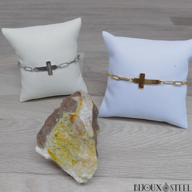 Bracelet chaîne trombone à croix en acier inoxydable