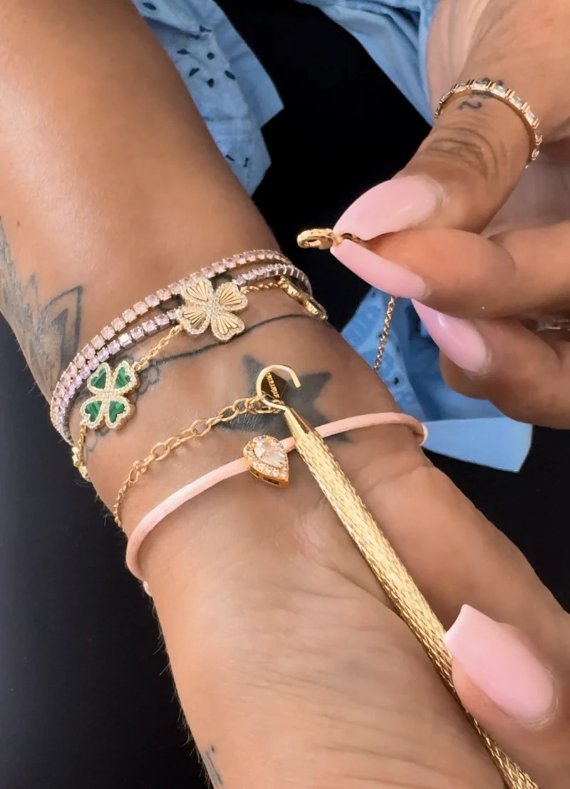 CROCHET "ATTACHE BRACELET"
