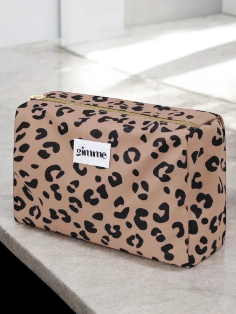 Pochette imperméable léopard à fermeture dorée