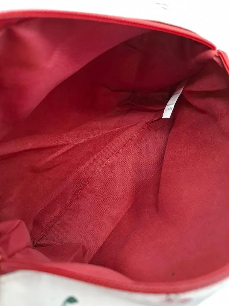 Pochette trousse imperméable blanche à cœurs rouges