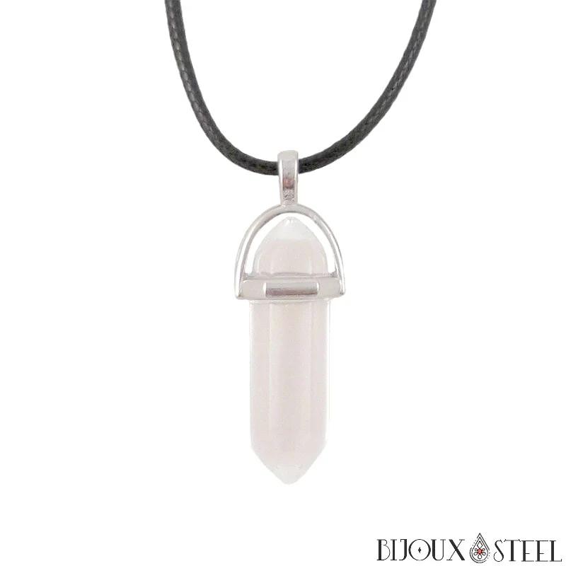 Collier à pendentif hexagonal à pointe blanc translucide en verre