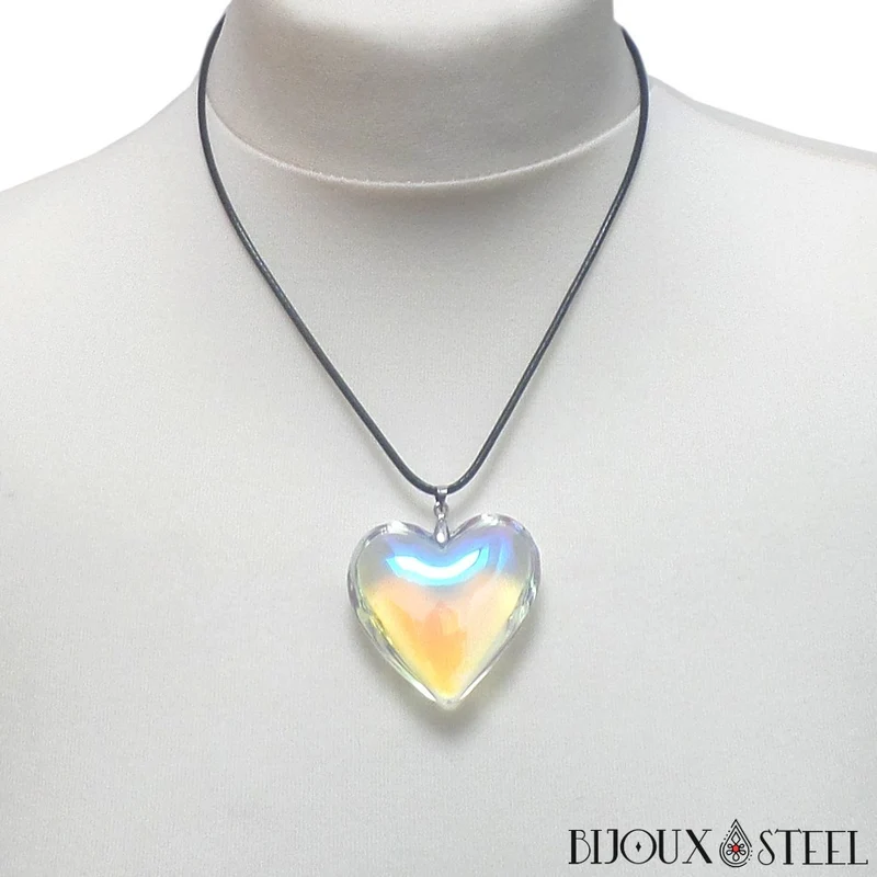 Collier à pendentif cœur blanc cristal translucide en verre
