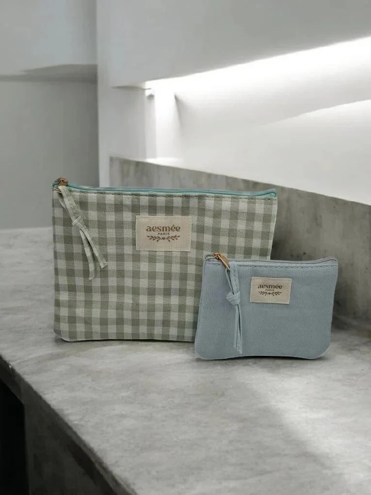 Pochette et trousse assorties vert d’eau vichy crème