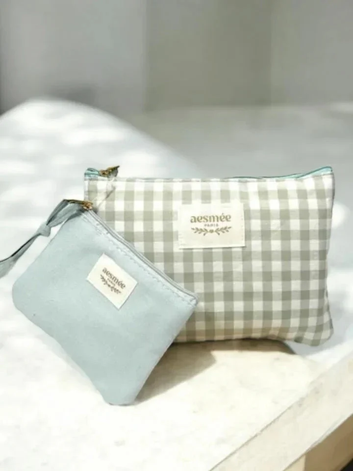 Pochette et trousse assorties vert d’eau vichy crème