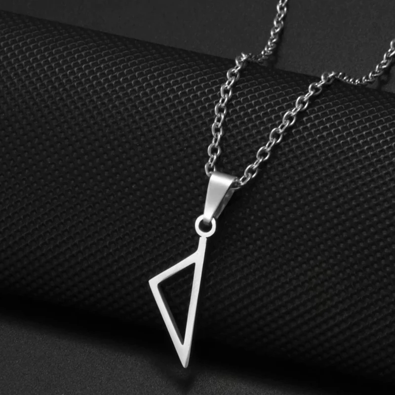 Collier Corse Triangle