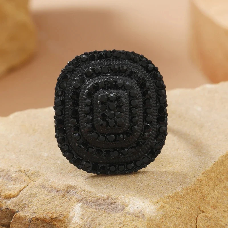 Bague Noire Carrée