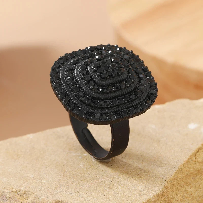 Bague Noire Carrée