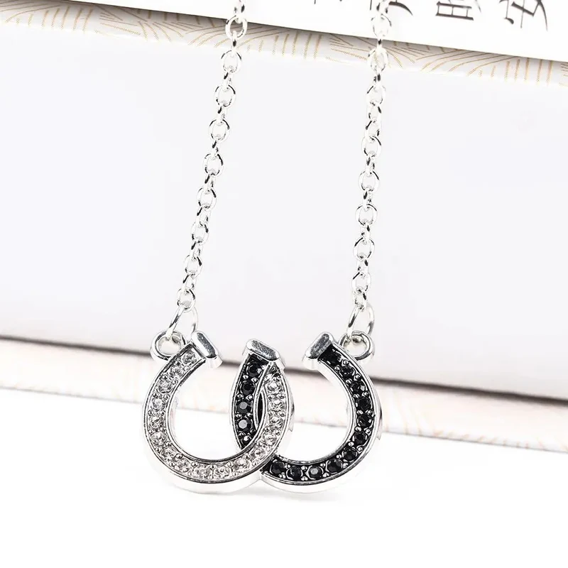 Collier Double Fer à Cheval