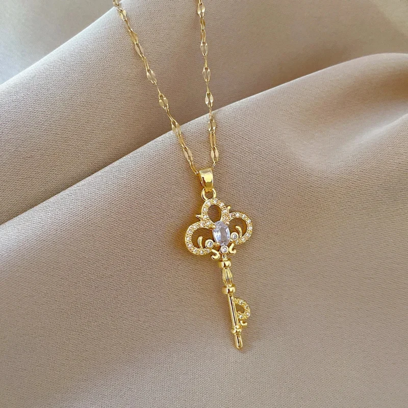 Collier Clé Femme