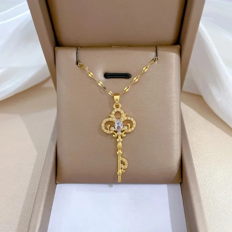 Collier Clé Femme