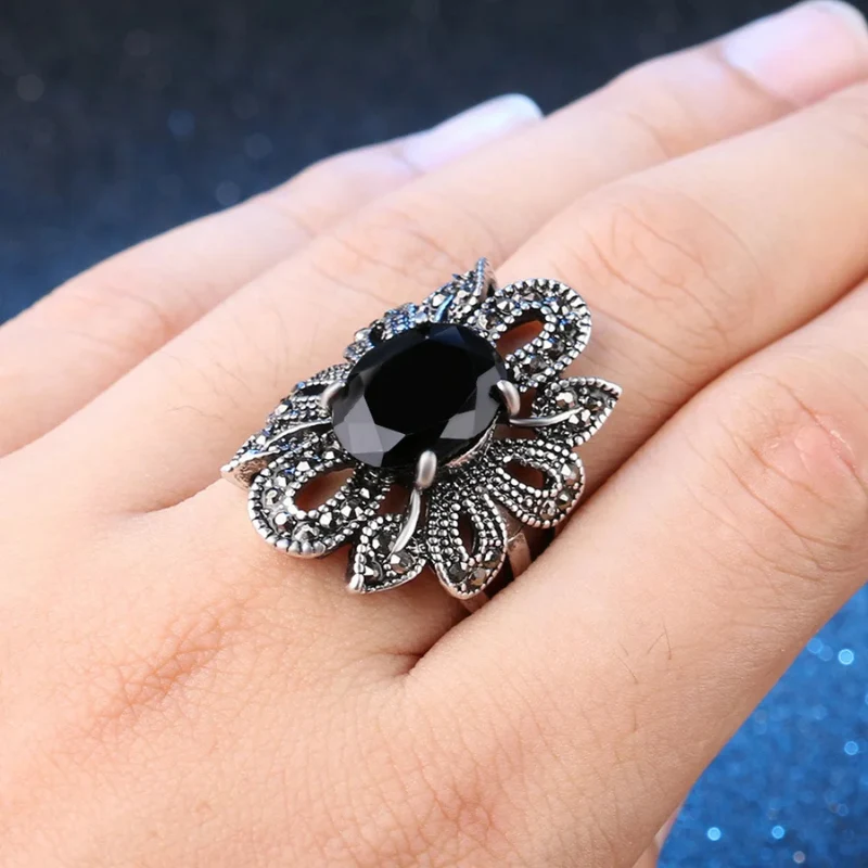 Bague Pierre Noire Fleur