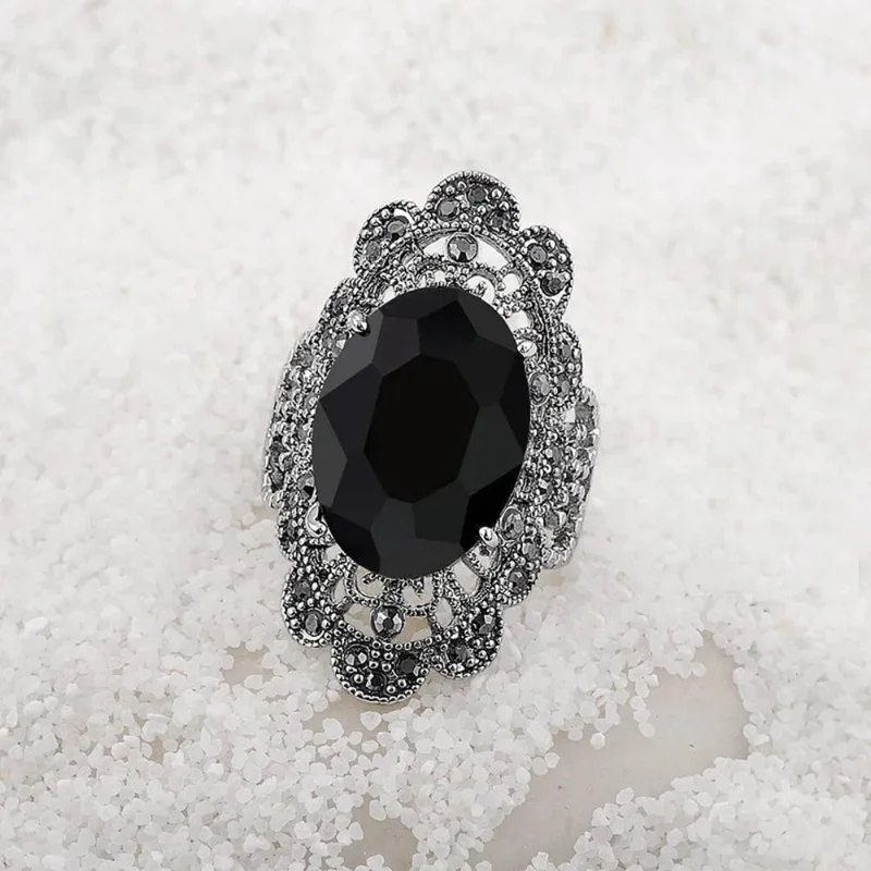 Bague Pierre Noire Ovale Vintage