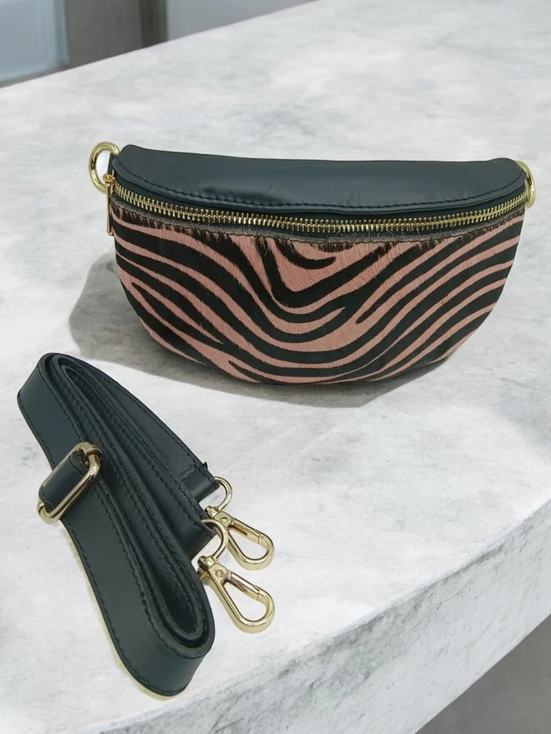 Sac banane en cuir motif zèbre rose et noir