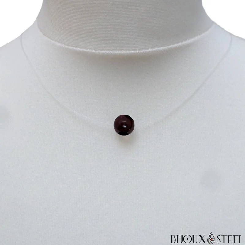 Collier à perle de grenat sur fil de nylon