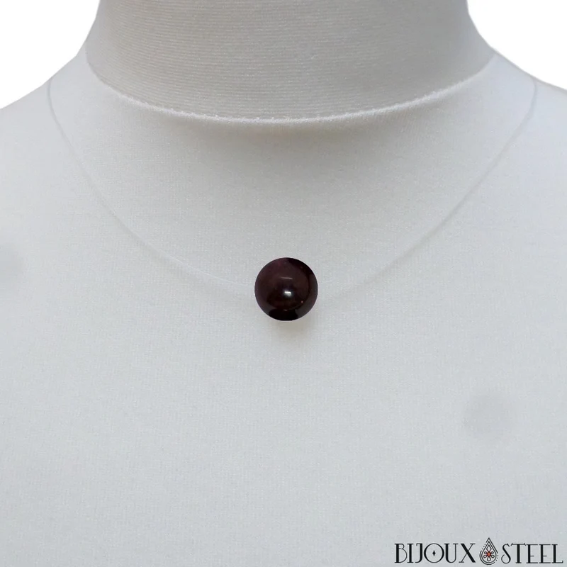 Collier à perle de grenat sur fil de nylon