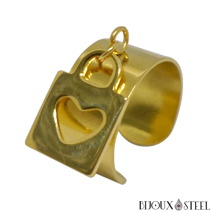 Bague large pampille dorée ajustable à pendentif cadenas