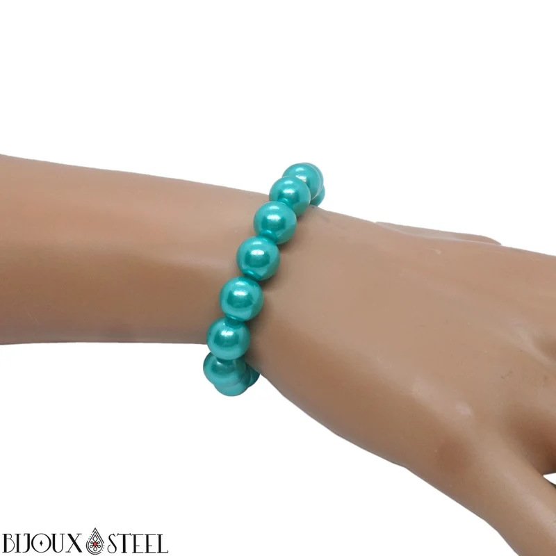 Bracelet de perles turquoises nacrées