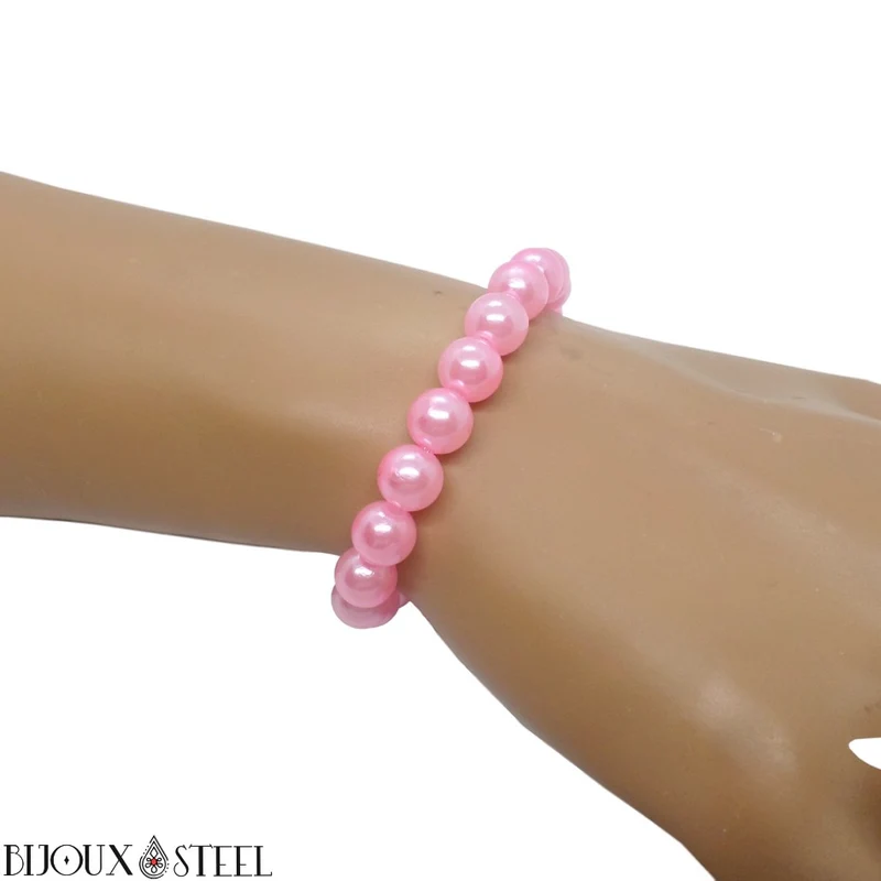 Bracelet de perles roses nacrées