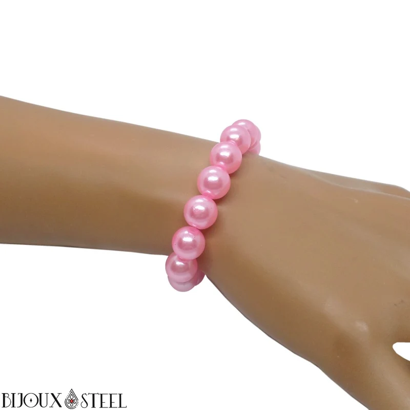 Bracelet de perles roses nacrées