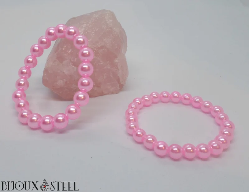 Bracelet de perles roses nacrées