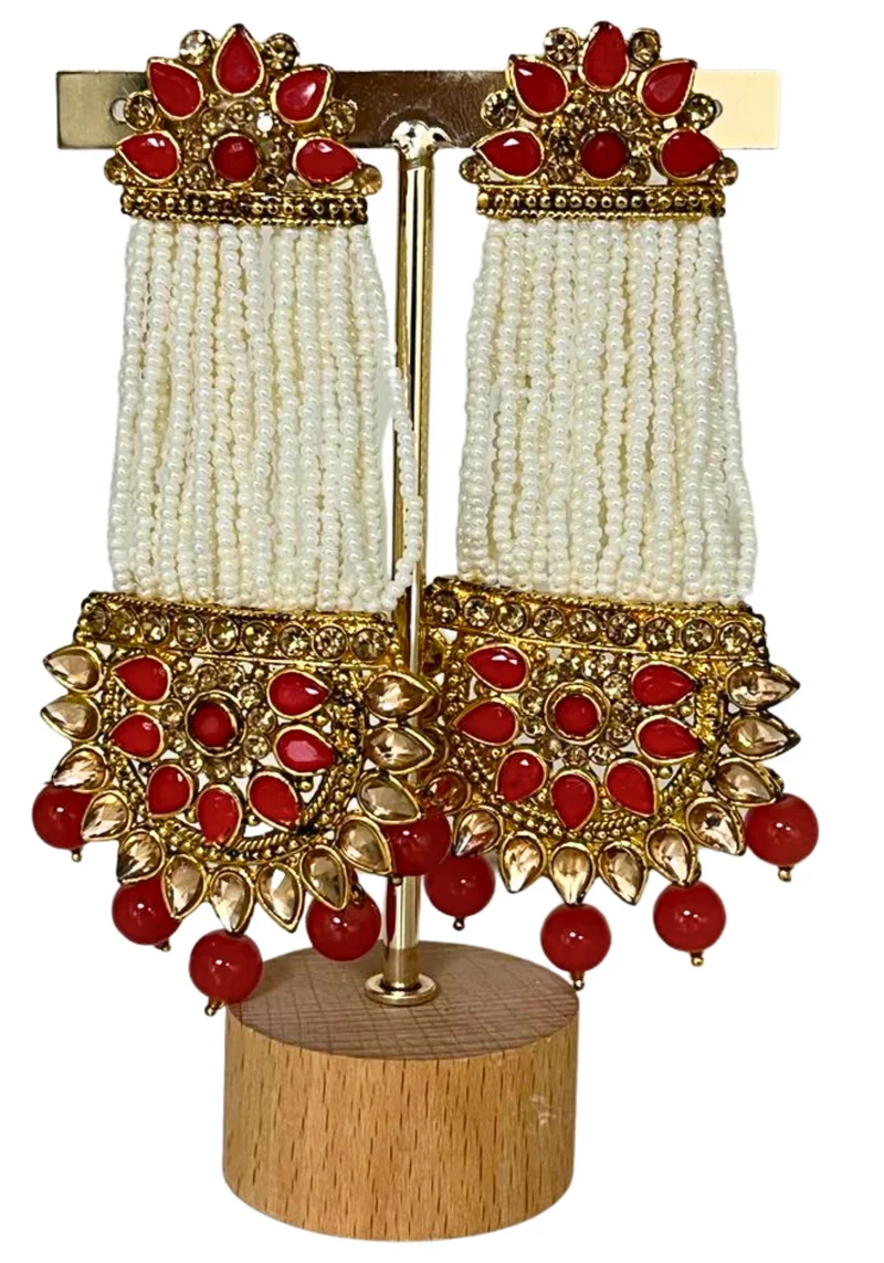 Boucles Indiennes Longues Sripriya – Rouge & Perles