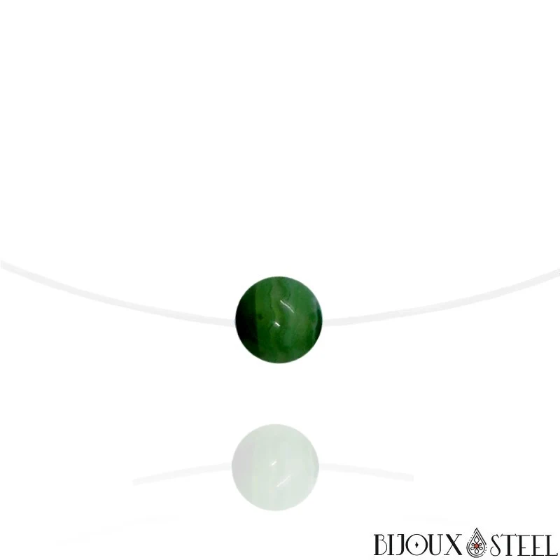 Collier à perle d'agate verte sur fil de nylon
