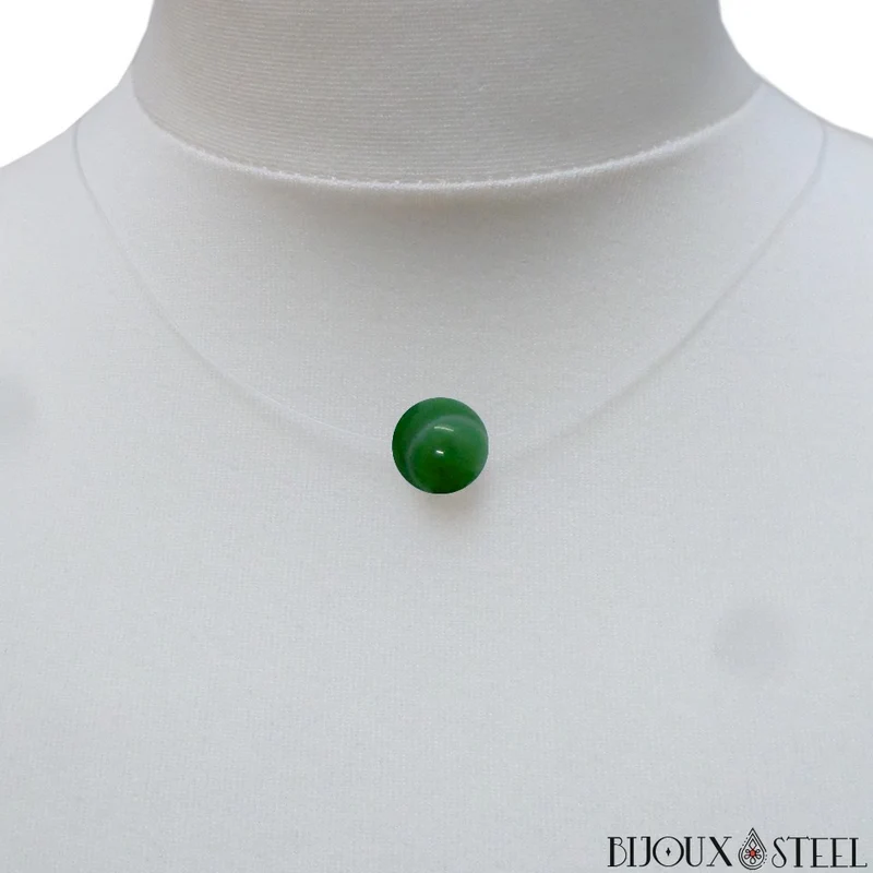 Collier à perle d'agate verte sur fil de nylon
