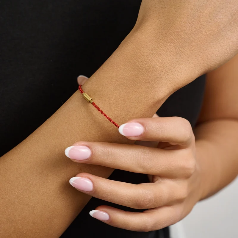 Bracelet de protection en cordon rouge et or