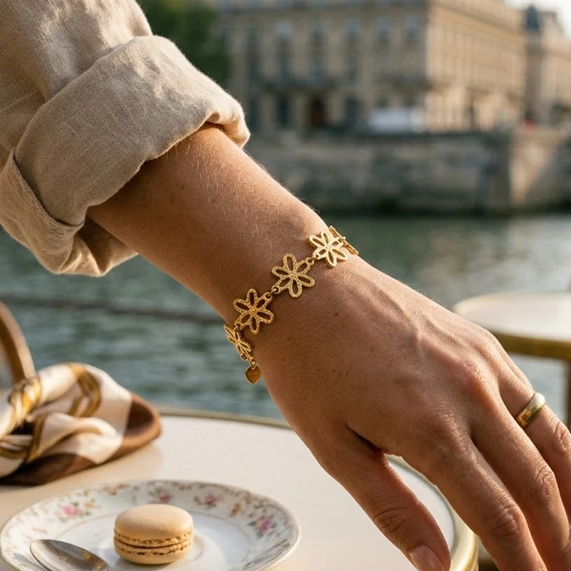 Bracelet Ajouré En Forme De Fleur A Cinq Pétales