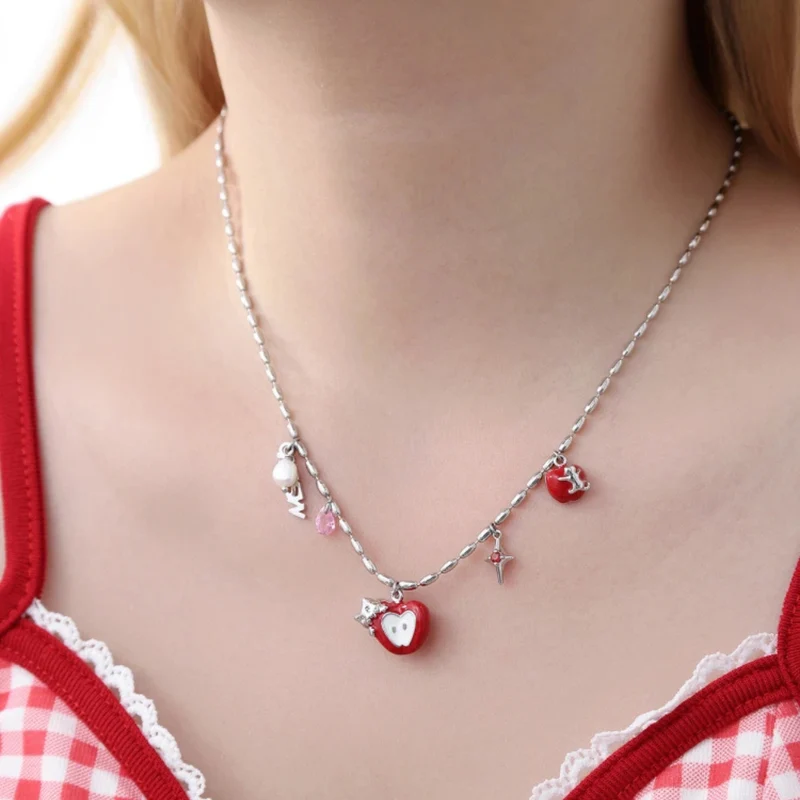 Collier Pomme Design