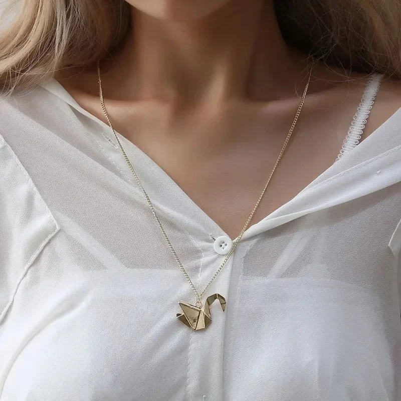 Collier Cygne en Papier