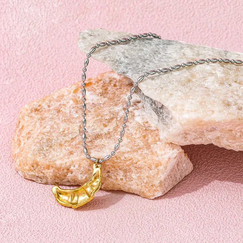 Collier Croissant Femme