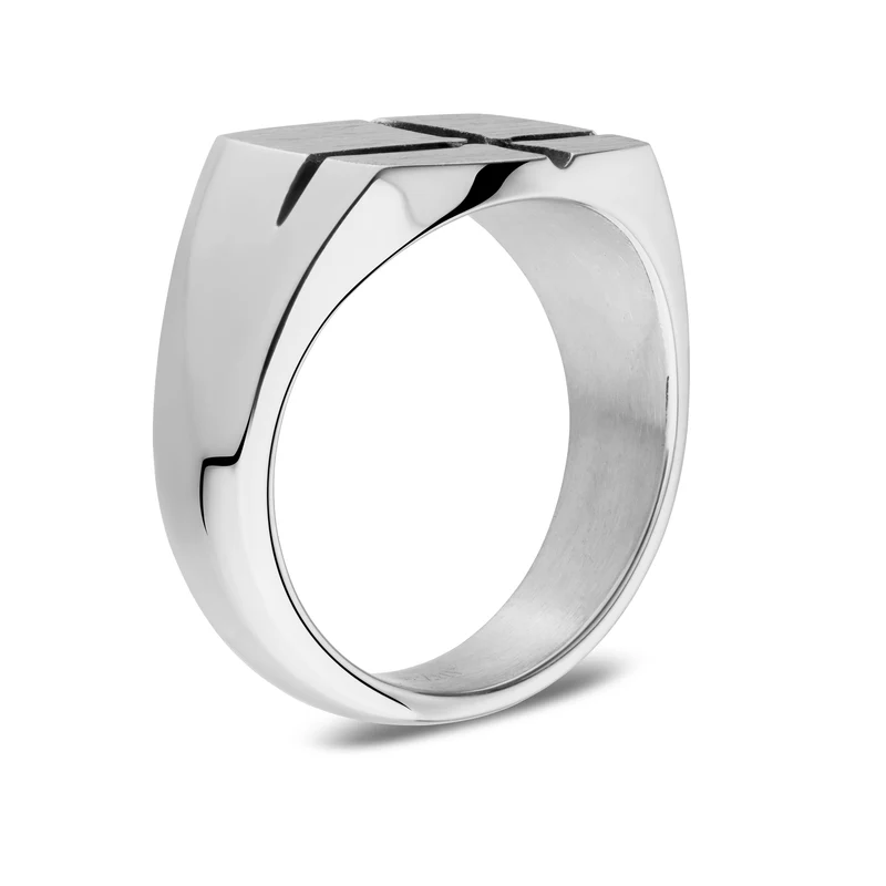Bague chevalière Crossfire en pierre noire