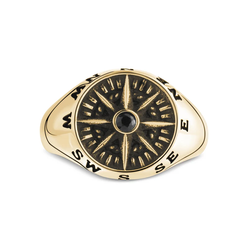 Bague chevalière avec boussole en pierre noire