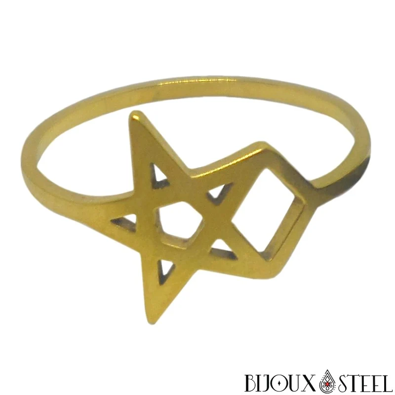 Bague à étoile dorée en acier chirurgical