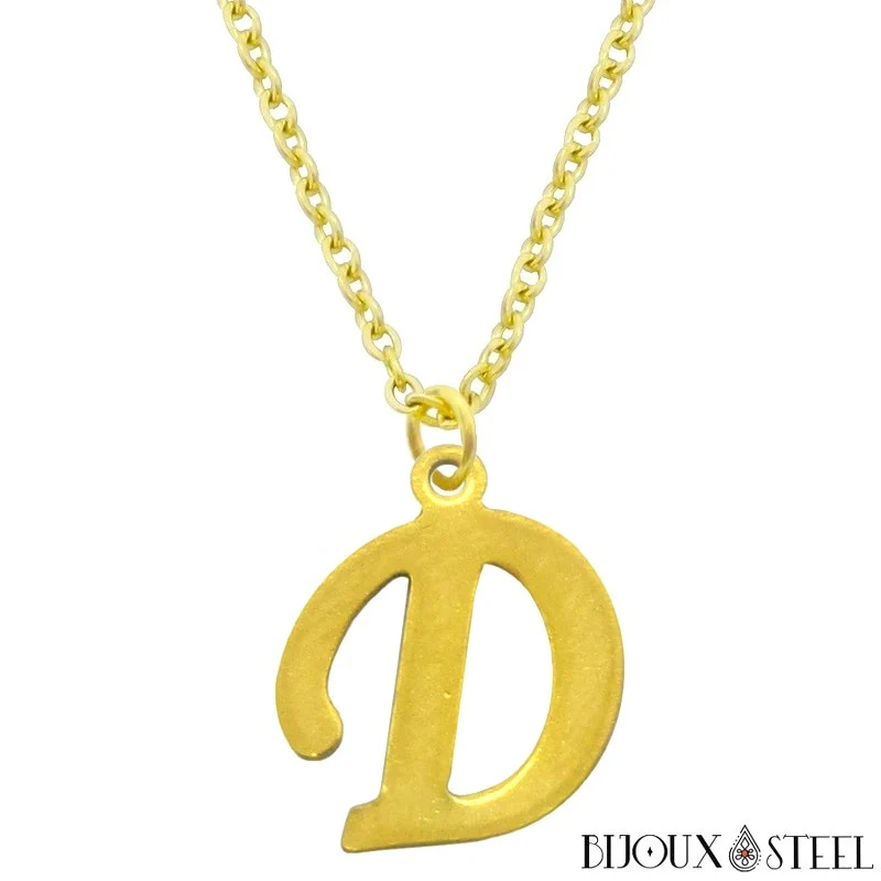 Collier à pendentif lettre dorée en acier inoxydable