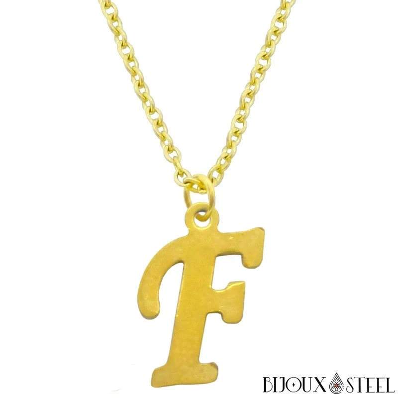 Collier à pendentif lettre dorée en acier inoxydable